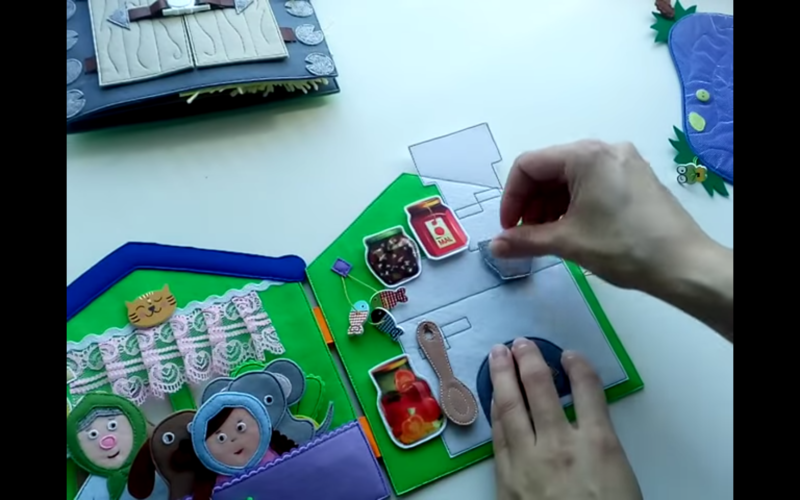 Развивающие игрушки из фетра своими руками: озеро, домик и хлев